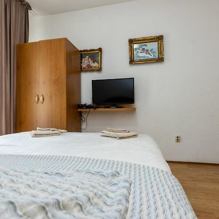 Apartments Dino Каштела Экстерьер фото