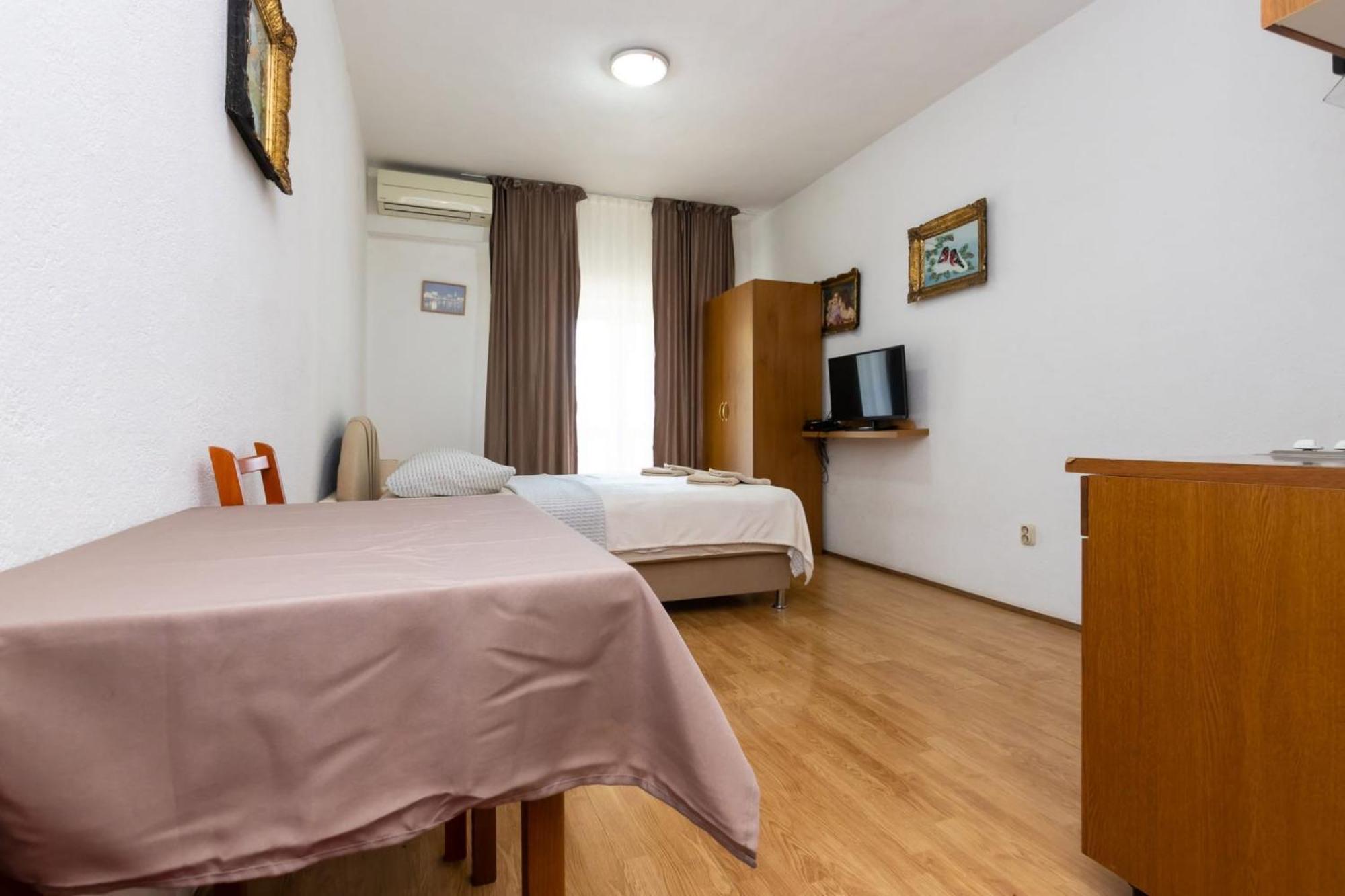 Apartments Dino Каштела Экстерьер фото